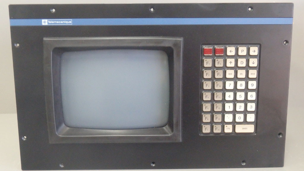 TÉLÉMÉCANIQUE  XBT-VA814370TR