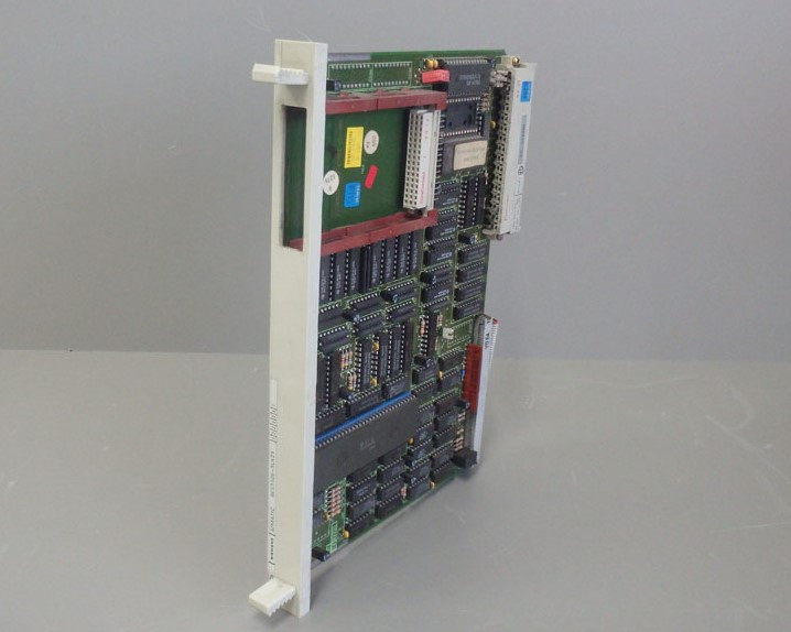 SIEMENS 6ES5526-3LA21