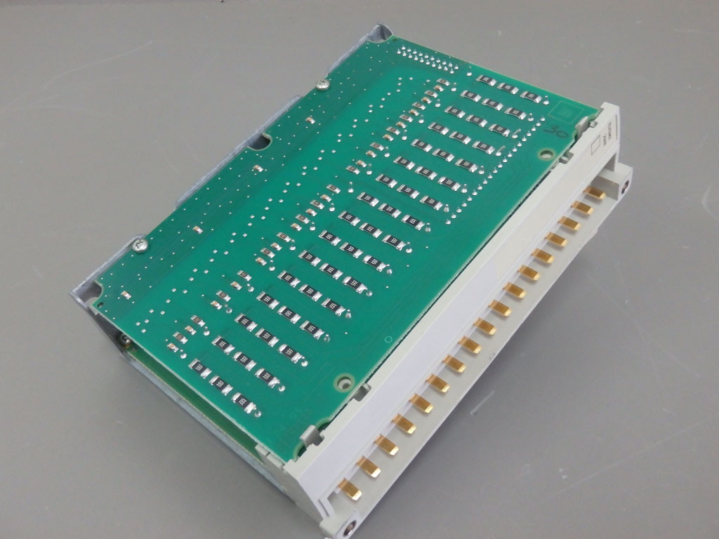 SCHNEIDER  TSXDMZ28AR