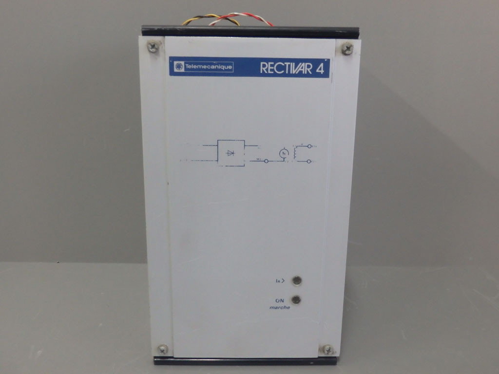 TÉLÉMÉCANIQUE  RTV04D24Q