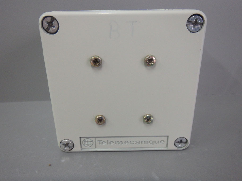 TÉLÉMÉCANIQUE  TSXSCA50