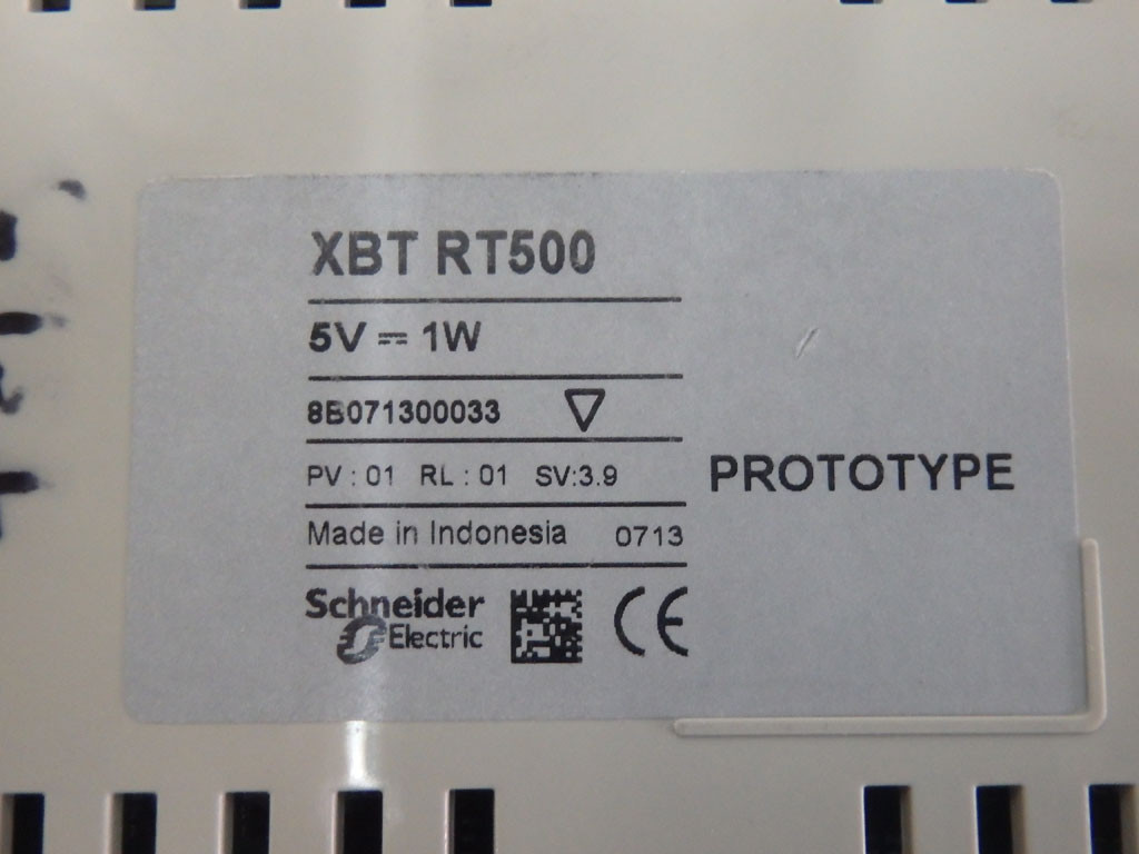 SCHNEIDER  XBT-RT500