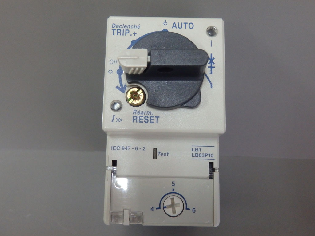 TÉLÉMÉCANIQUE  LB1LB03P10