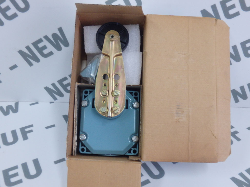 TÉLÉMÉCANIQUE  XCR-A15