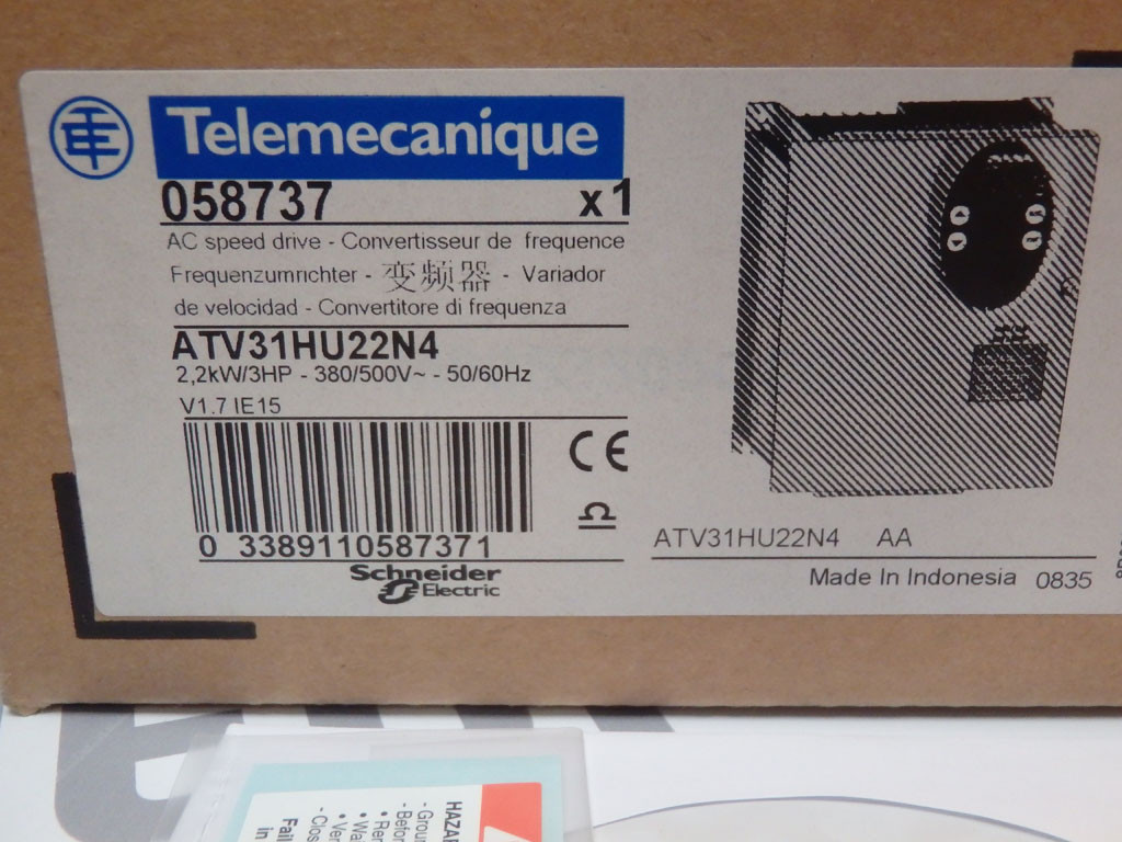 TÉLÉMÉCANIQUE  ATV31HU22N4