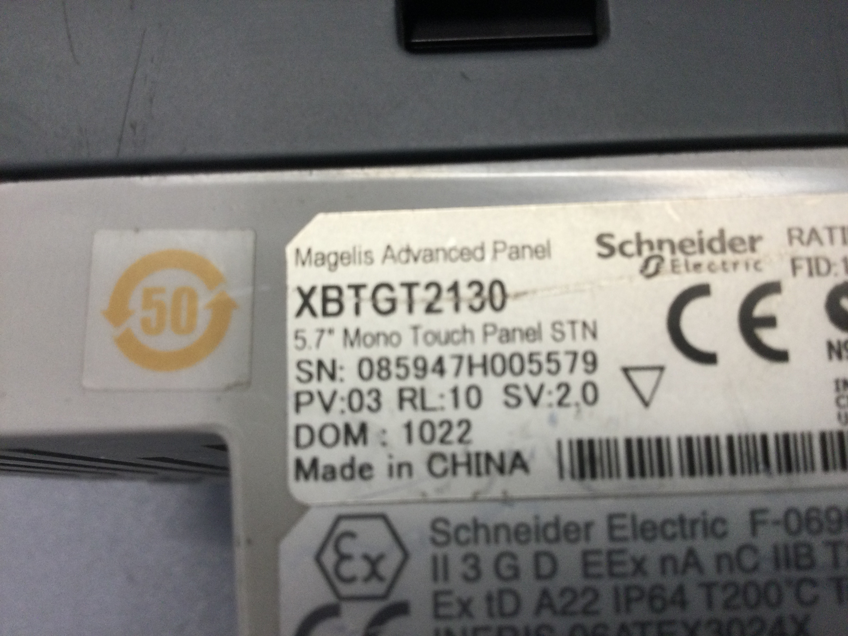 TÉLÉMÉCANIQUE  XBT-GT2130