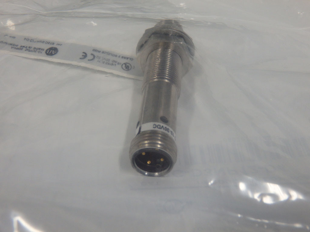 ALLEN-BRADLEY 872C-D3NP12-D4