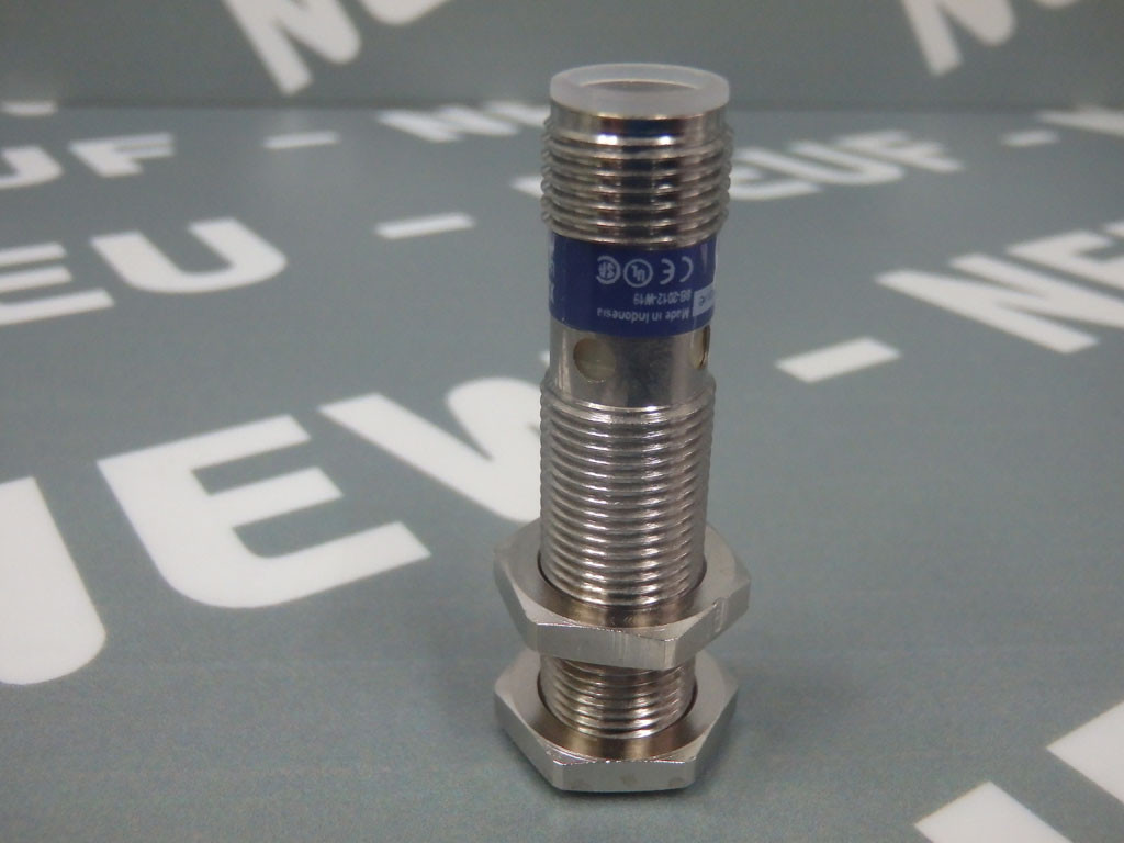 TÉLÉMÉCANIQUE  XS512B1PAM12