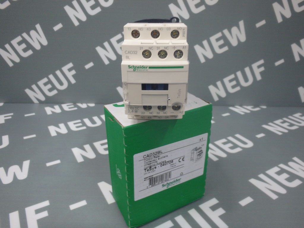 SCHNEIDER  CAD32BL