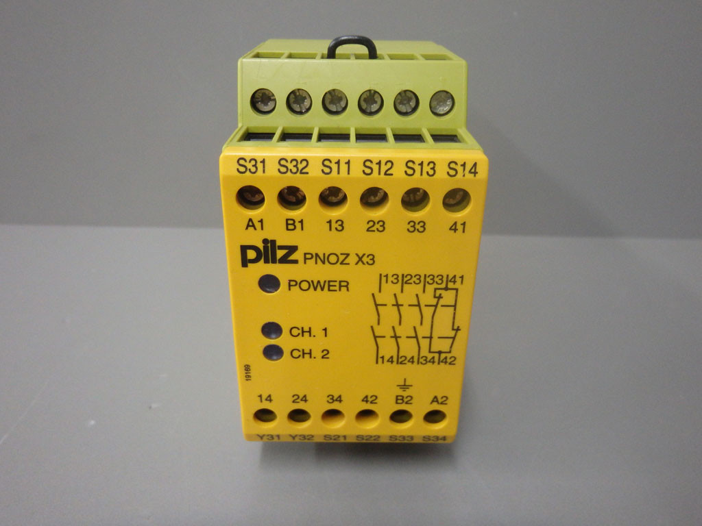 PILZ  774318