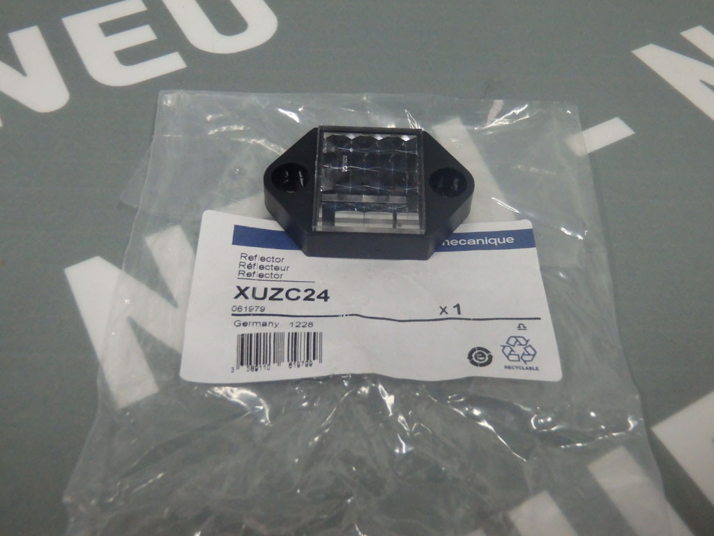 TÉLÉMÉCANIQUE  XUZC24