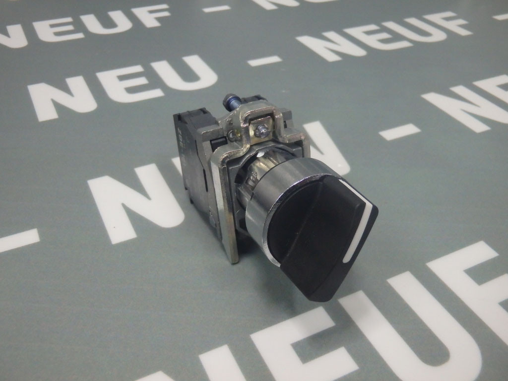 TÉLÉMÉCANIQUE  XB4BD53