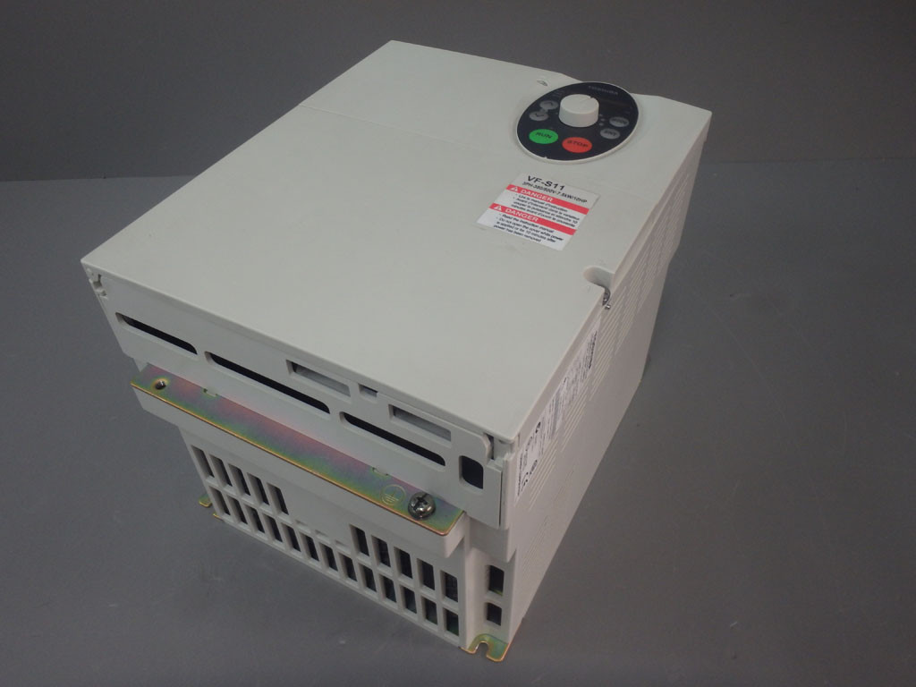 TOSHIBA VFS11-4075PL-WP