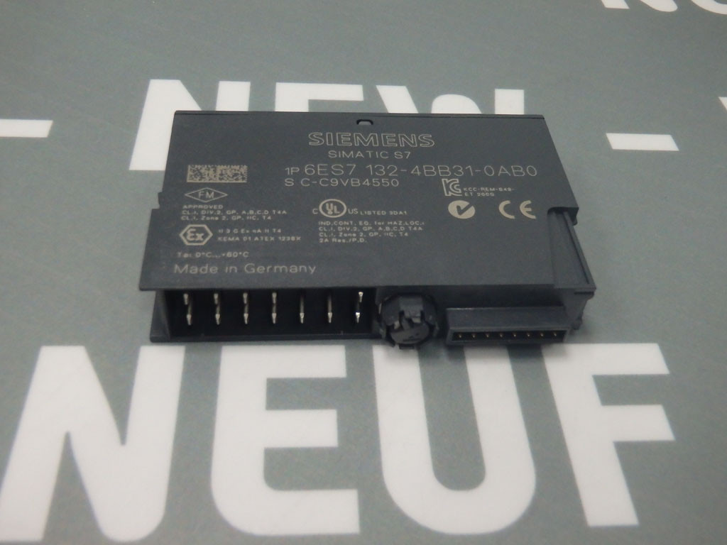SIEMENS 6ES7132-4BB31-0AB0