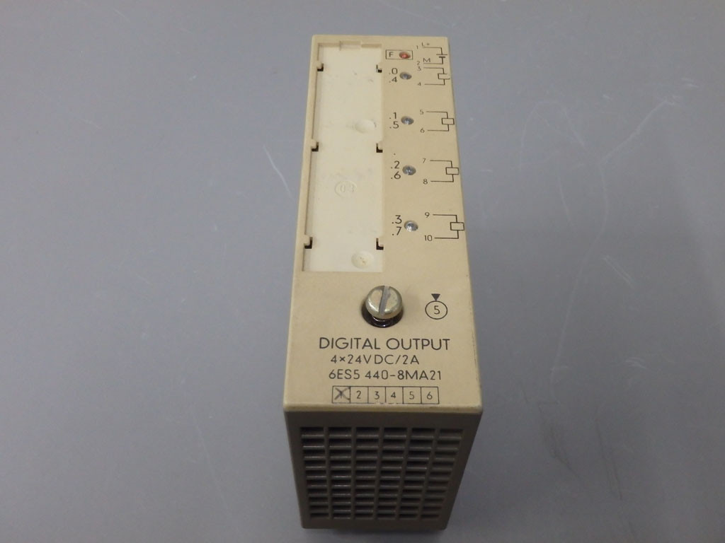 SIEMENS 6ES5440-8MA21
