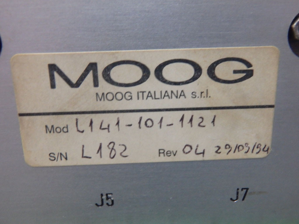 MOOG L141-101-1121