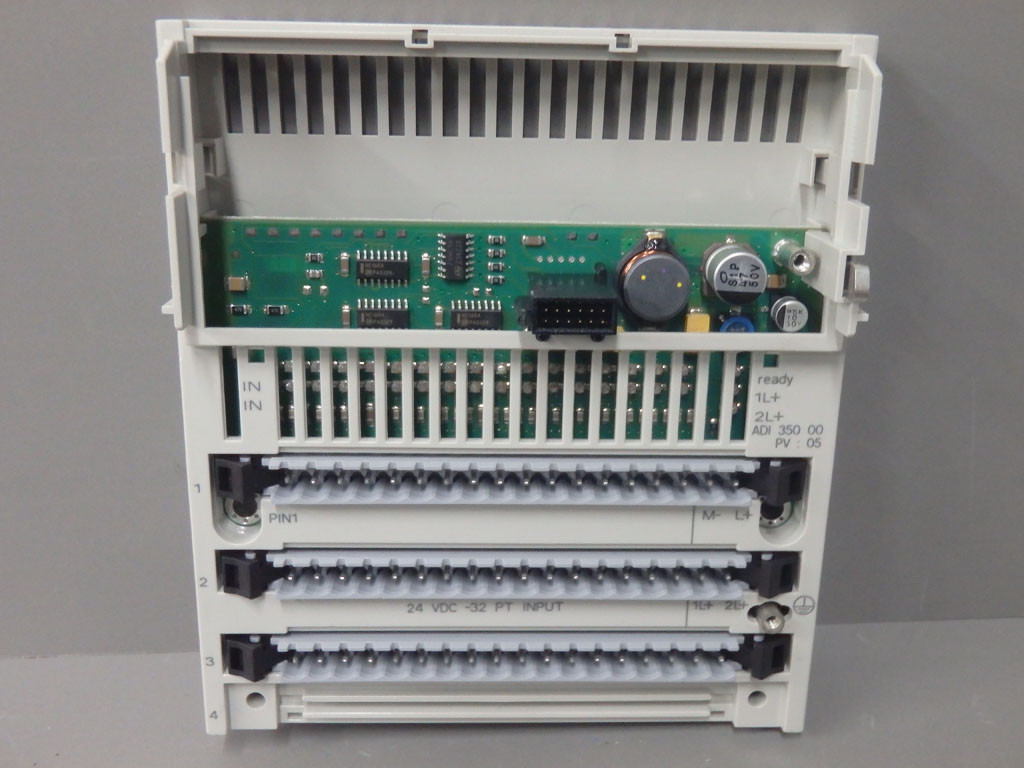 TÉLÉMÉCANIQUE  170ADI35000