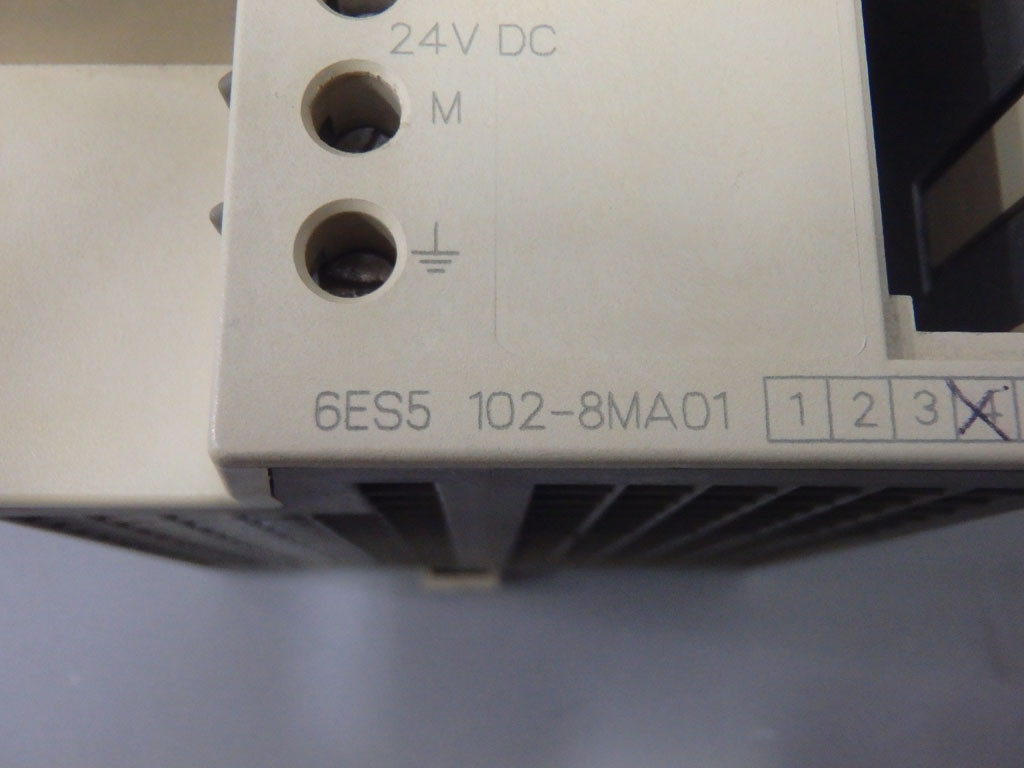 SIEMENS 6ES5102-8MA01