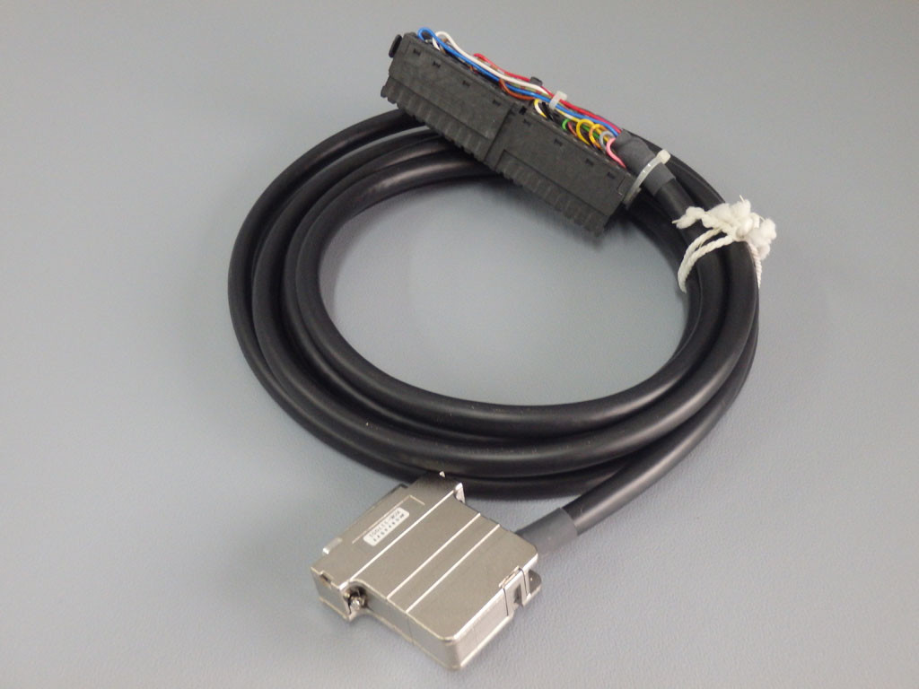 SIEMENS 6ES7922-3BD00-0AN0