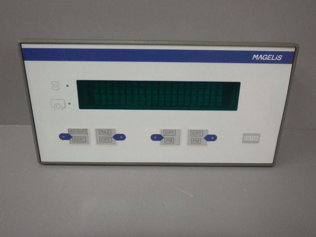 TÉLÉMÉCANIQUE  XBT-H022010