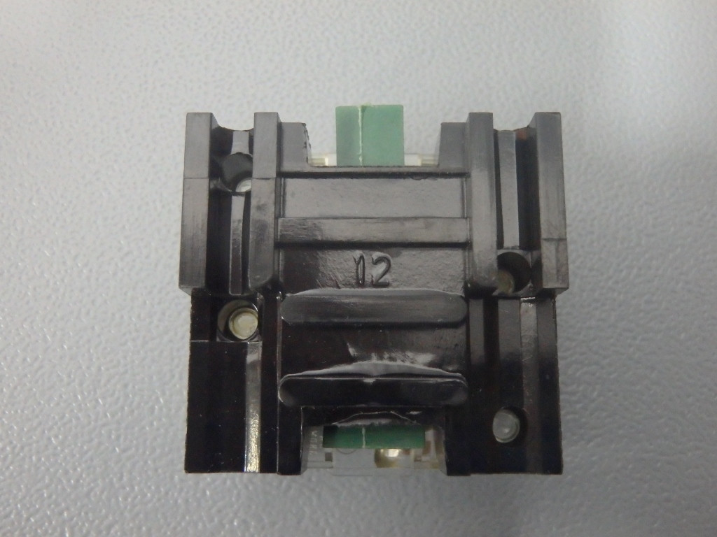 TÉLÉMÉCANIQUE  ZB2RA91