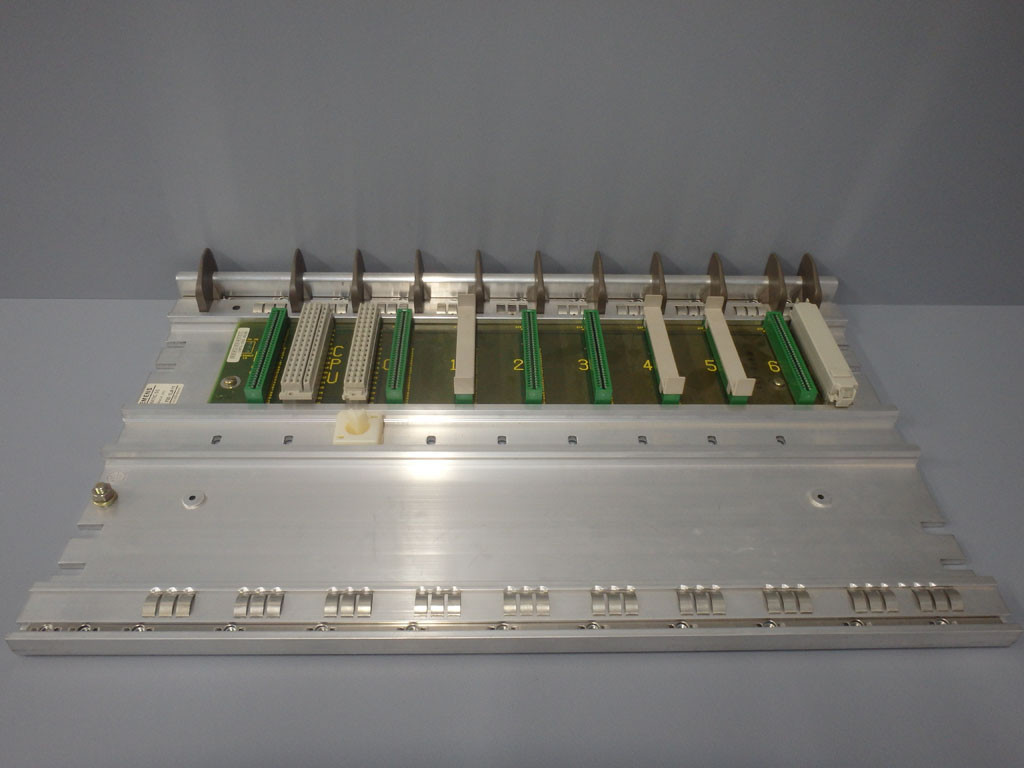 SIEMENS 6ES5700-1LA11