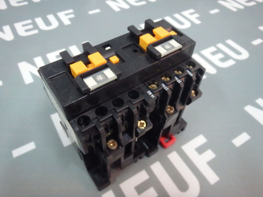 TÉLÉMÉCANIQUE  CA2DK122FA65