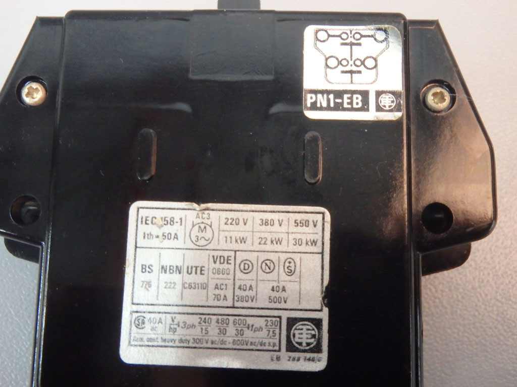 TÉLÉMÉCANIQUE  PN1-EB