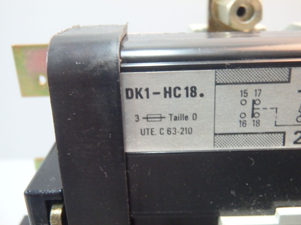 TÉLÉMÉCANIQUE  DK1HC18