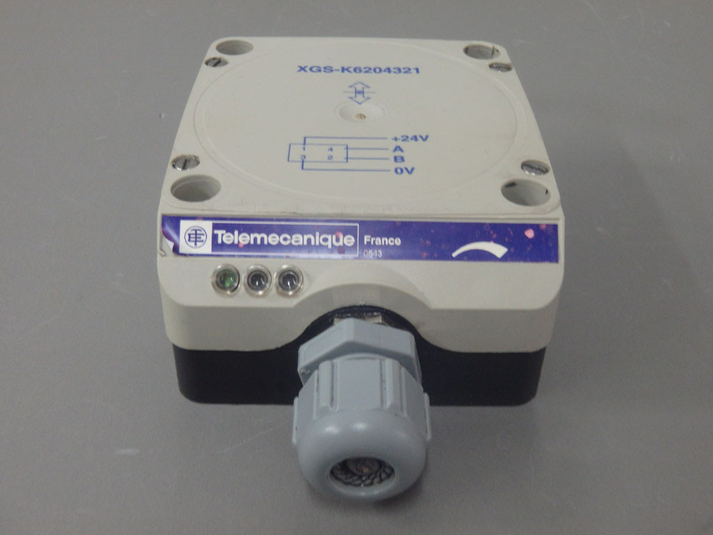 TÉLÉMÉCANIQUE  XGS-K6204321