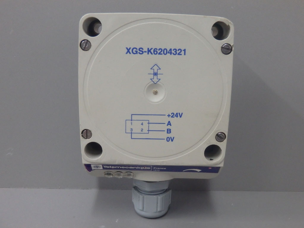 TÉLÉMÉCANIQUE  XGS-K6204321