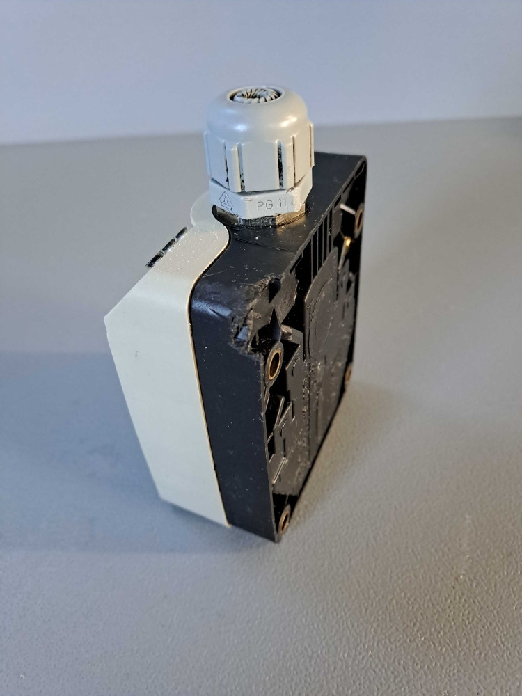 TÉLÉMÉCANIQUE  XGS-K6204321