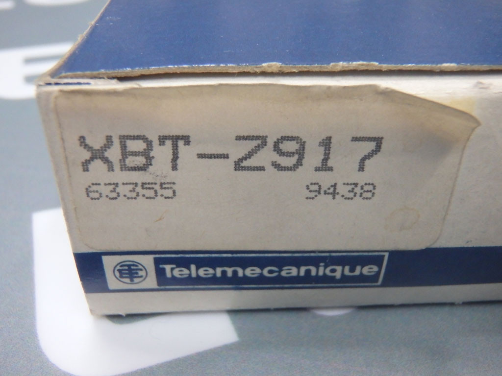 TÉLÉMÉCANIQUE  XBT-Z917