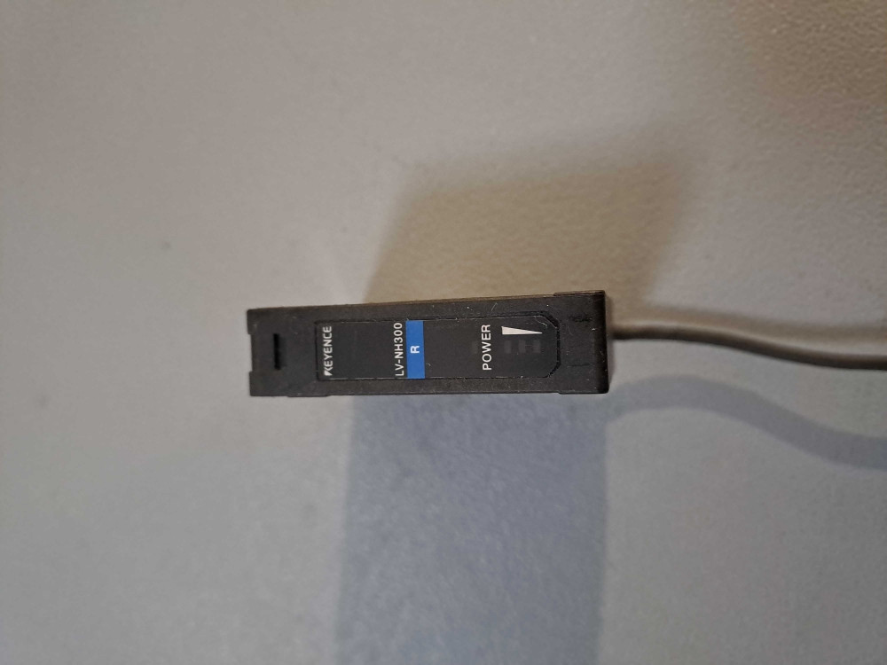 KEYENCE LVNH300