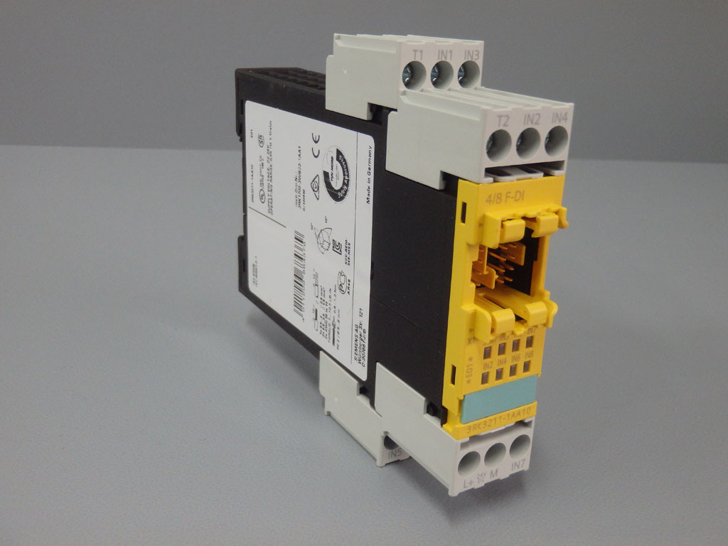 SIEMENS 3RK3211-1AA10