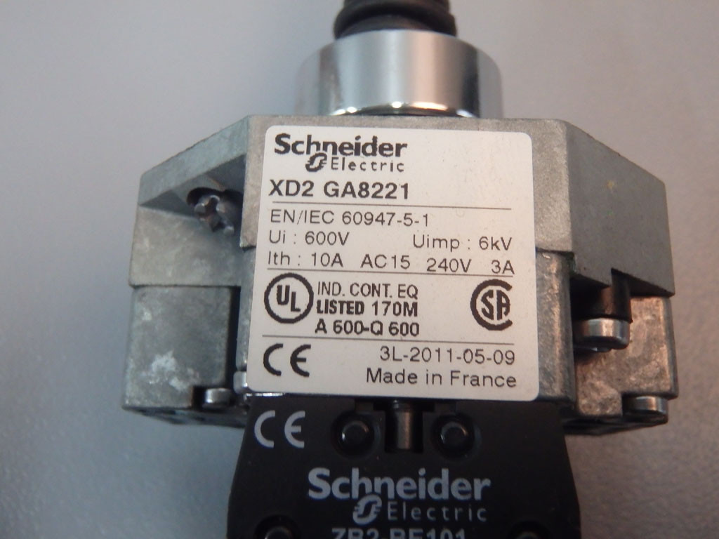 SCHNEIDER  XD2GA8221