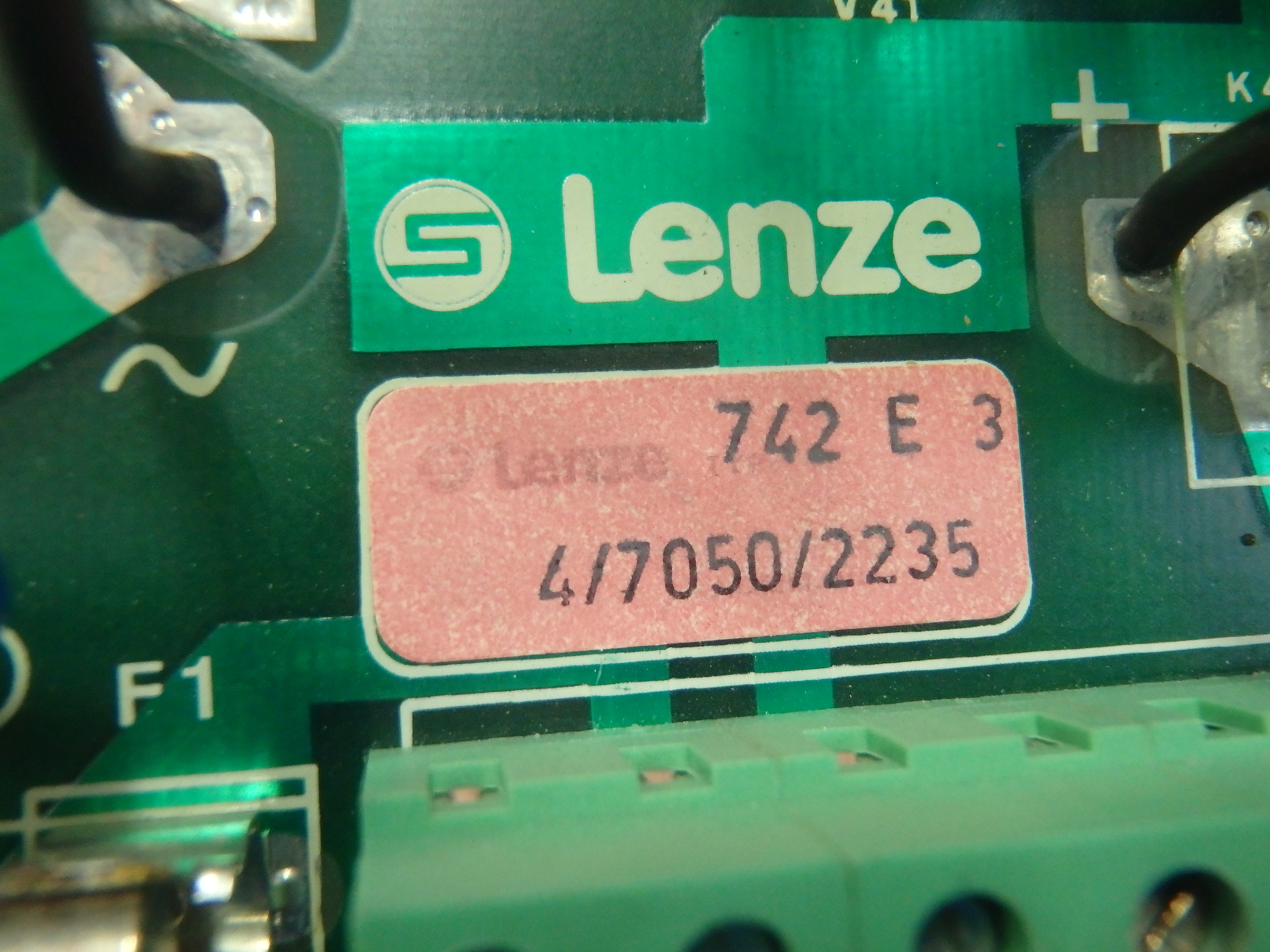 LENZE 742E3