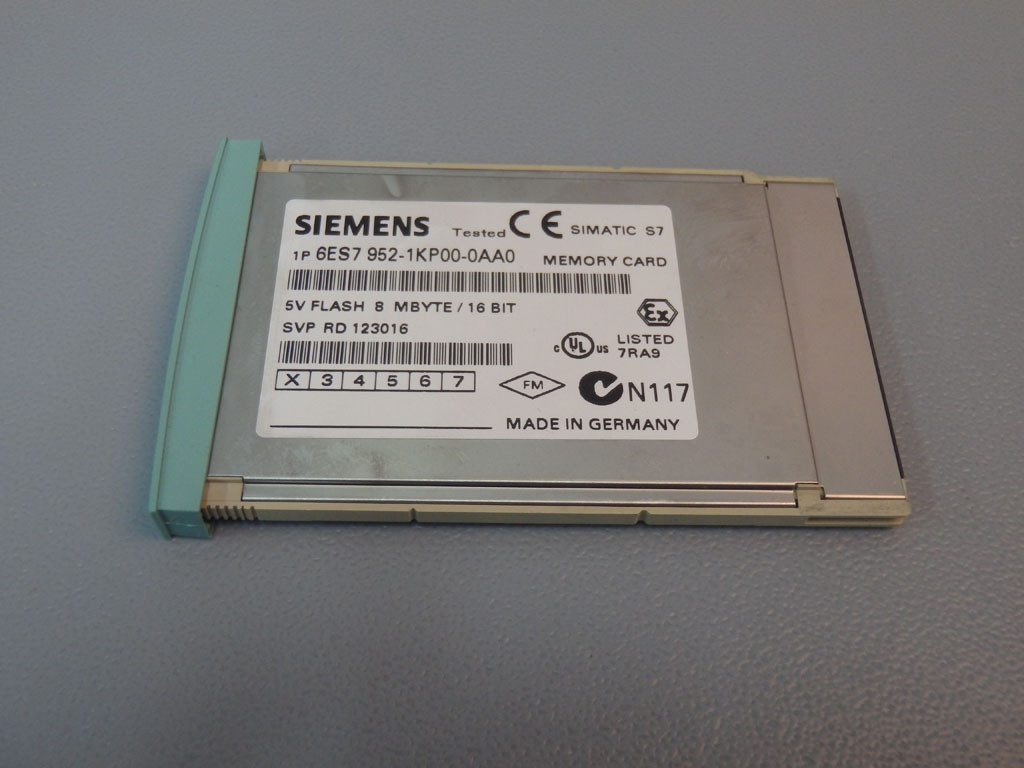 SIEMENS 6ES7952-1KP00-0AA0