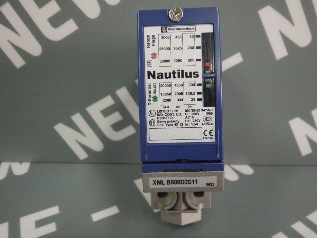 TÉLÉMÉCANIQUE  XMLB500D2S11