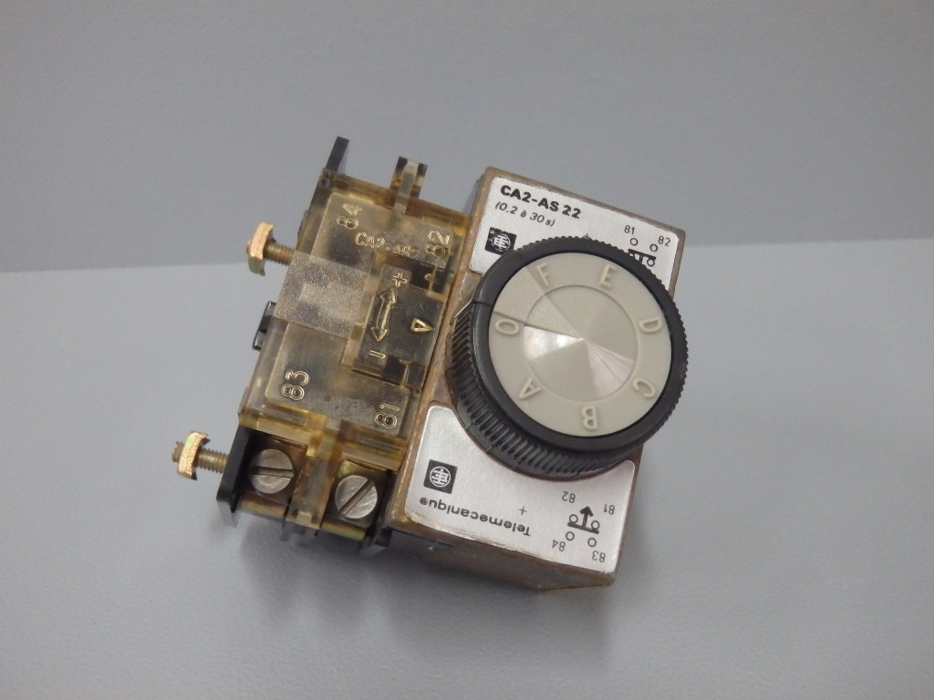 TÉLÉMÉCANIQUE  CA2AS22