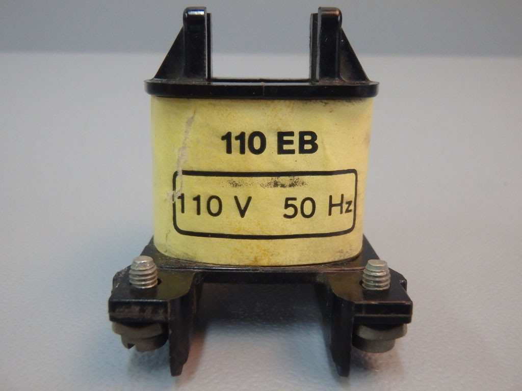 TÉLÉMÉCANIQUE  110EB