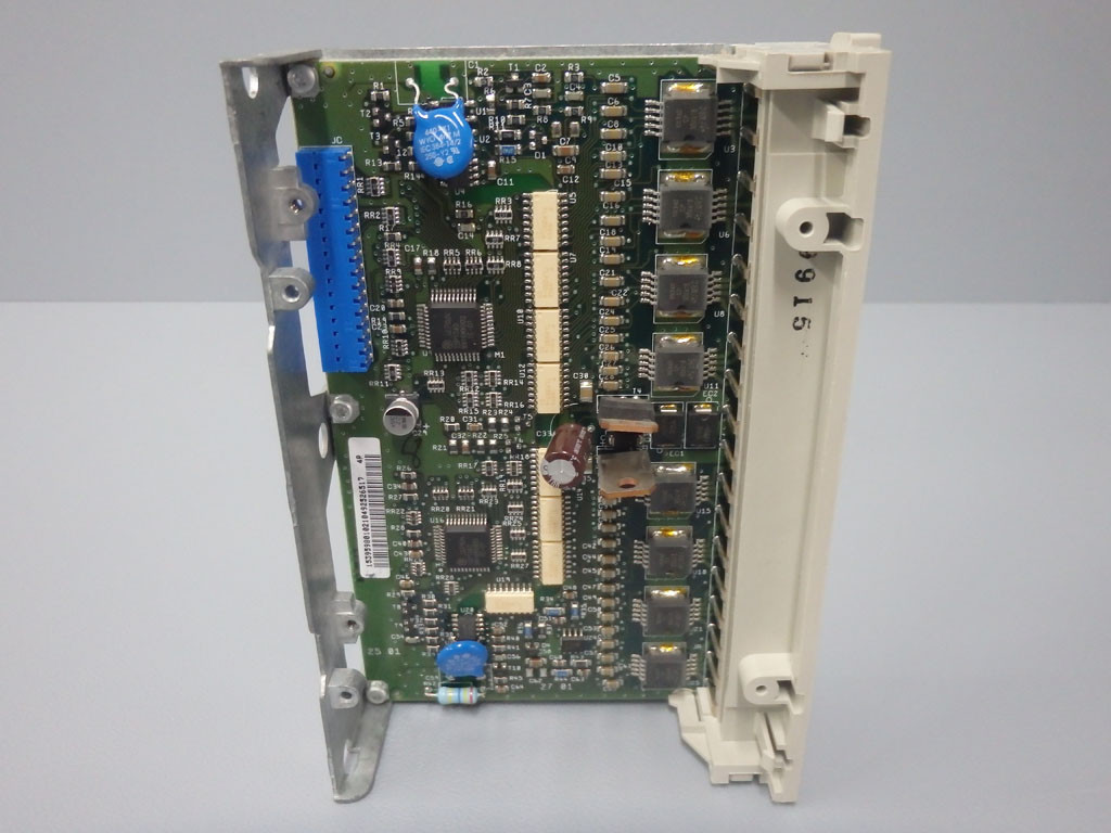 TÉLÉMÉCANIQUE  TSXDSZ32T2