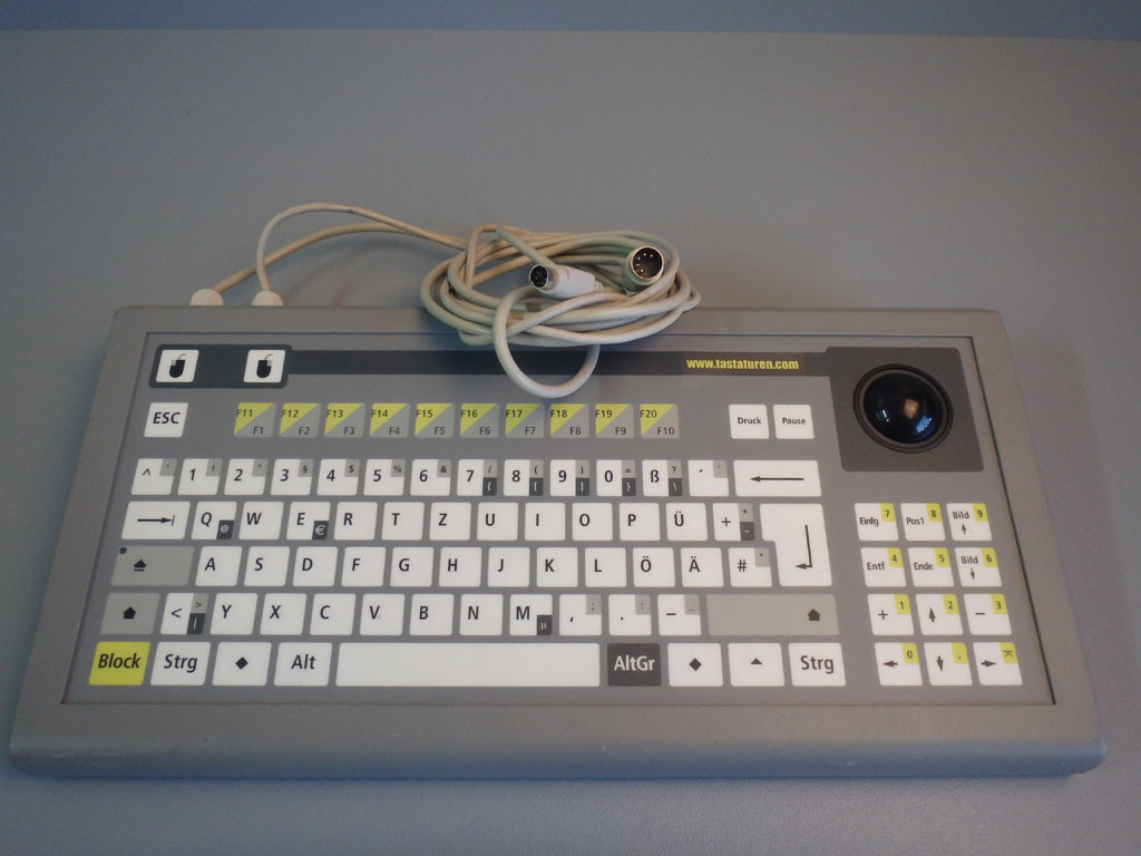 GEBE TASTATUREN GFK-97-TT-AT-PS2-GER