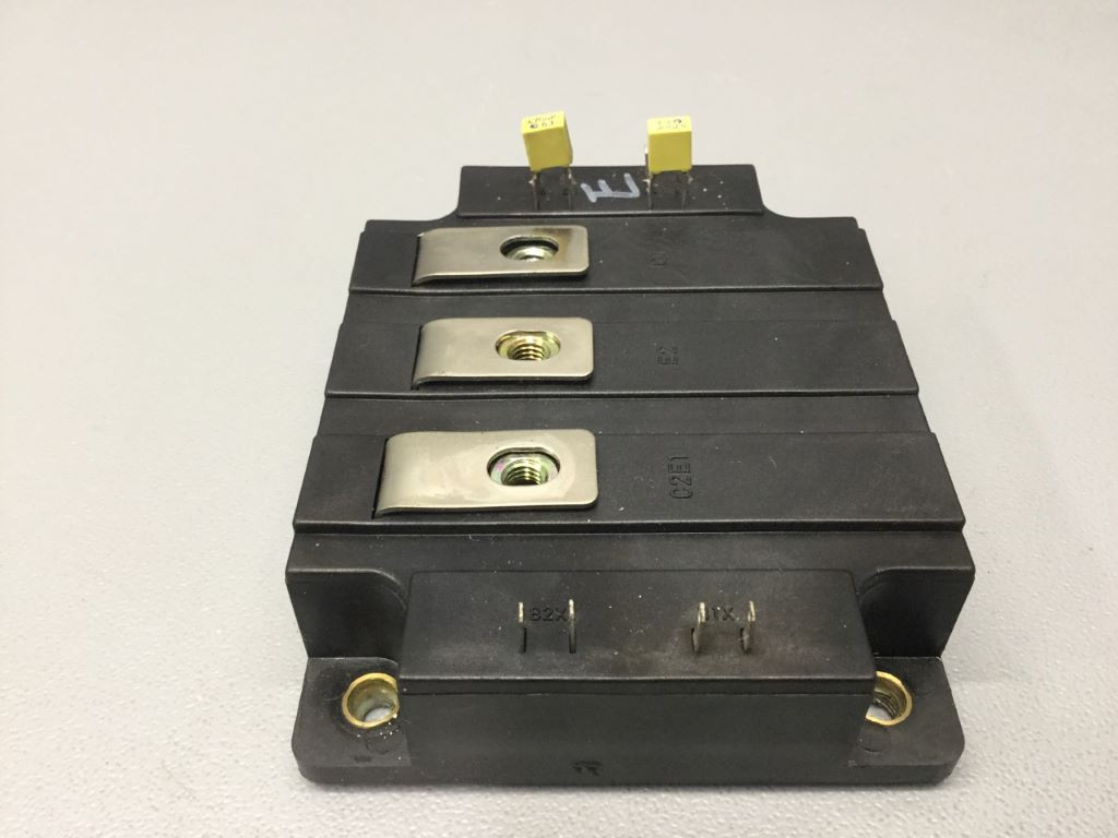 MITSUBISHI QM200DY2H