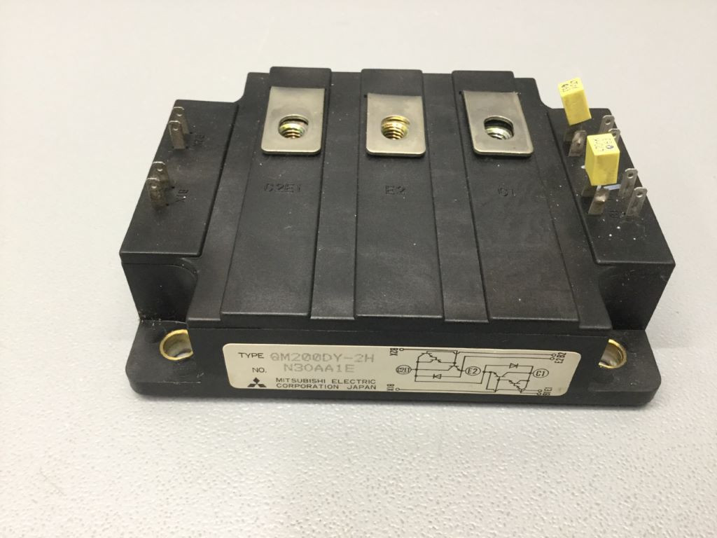MITSUBISHI QM200DY2H