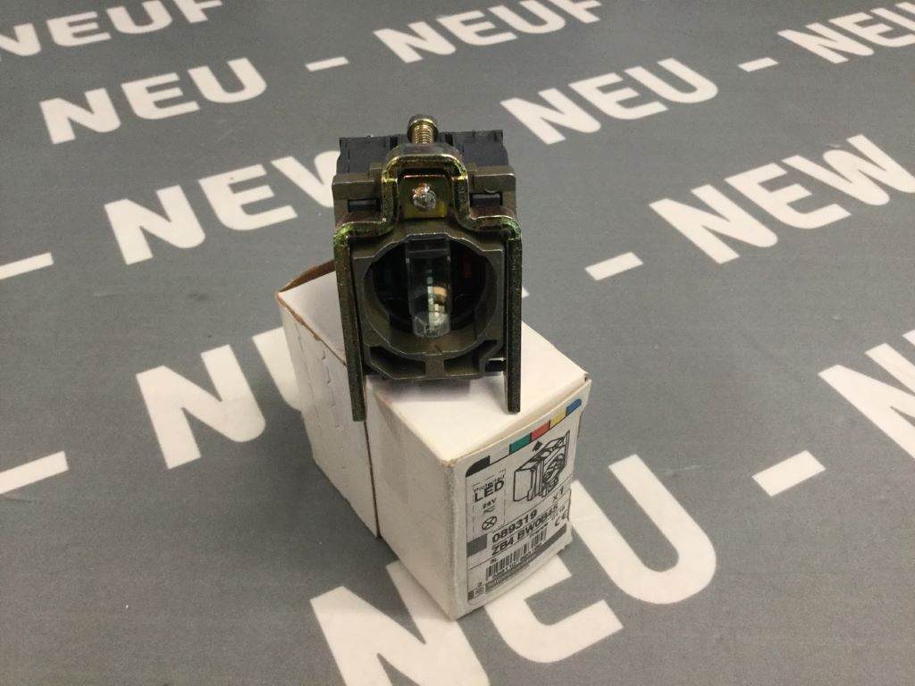 TÉLÉMÉCANIQUE  ZB4BW0B45