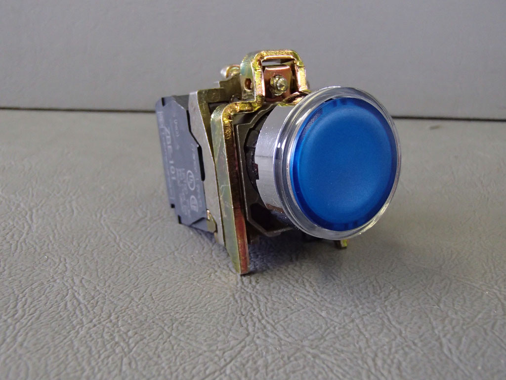 TÉLÉMÉCANIQUE  XB4BW36B5