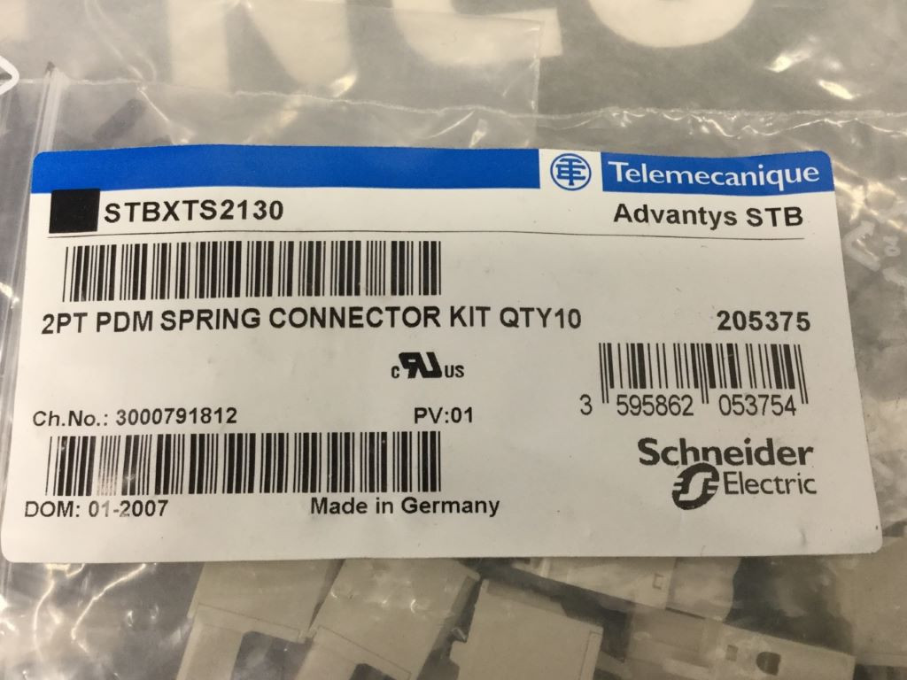 TÉLÉMÉCANIQUE  STBXTS2130