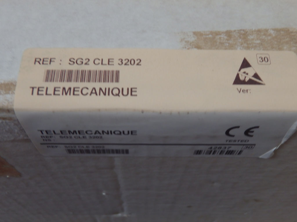 TÉLÉMÉCANIQUE  SG2-CLE3202