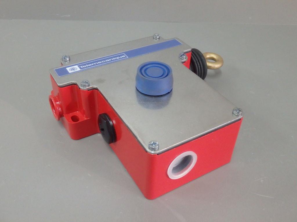 TÉLÉMÉCANIQUE  XY2CE1A250